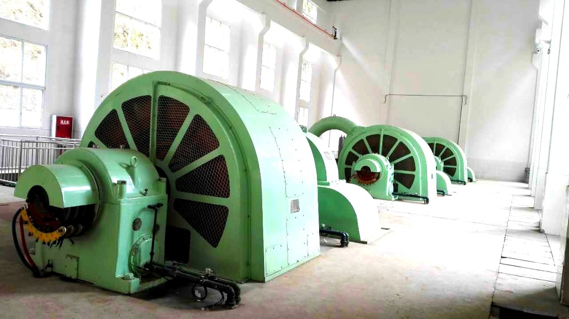 Generador de turbina de ruedas de Pelton de 6-10 kV con construcción de hierro fundido / acero inoxidable