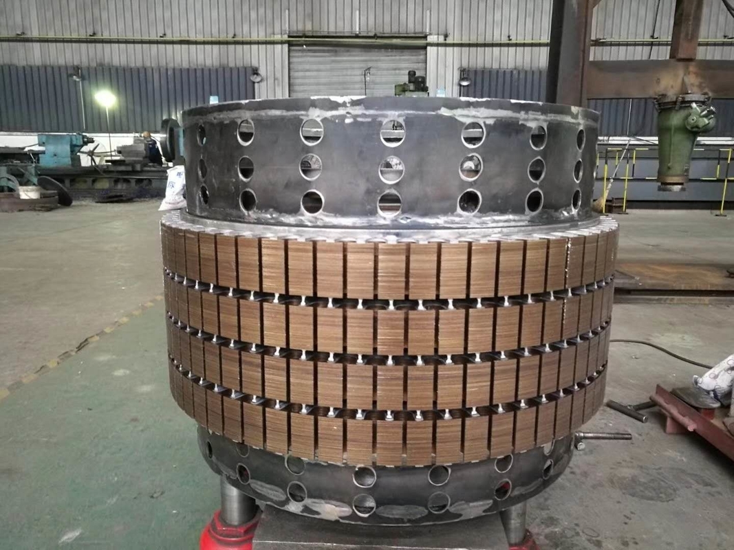 100-1000A corriente nominal aire / aceite enfriado de hierro fundido / acero inoxidable generador de turbina tipo Pelton