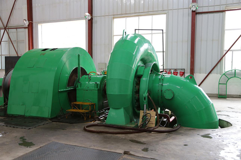 Potencia Francis Generador de turbina 400V-10kV 450-1000RPM 300KW-20MW 20m-300m cabeza