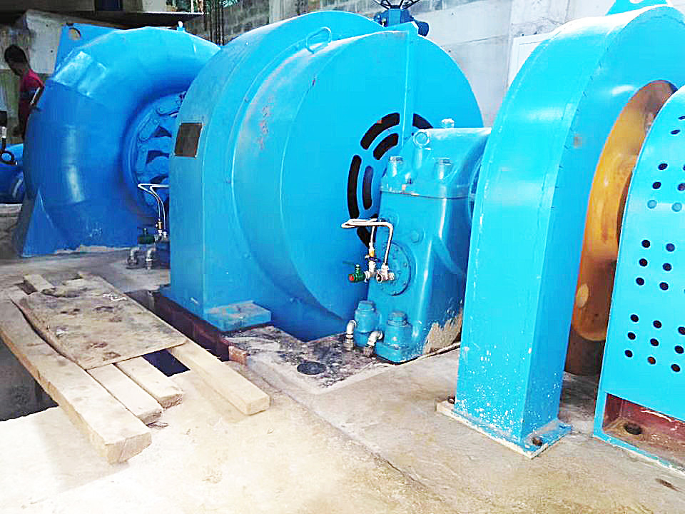 Generador de turbina Francis de 300 kW-20 MW con corredor de acero inoxidable con micro gobernador