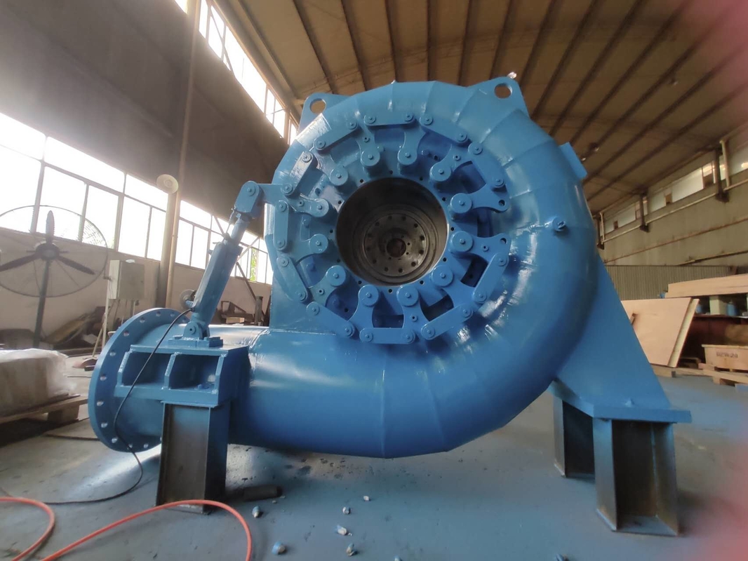 Generador de turbina de agua vertical de 220V-690V Voltado nominal 200kw-20mw Producción de energía en interiores y exteriores