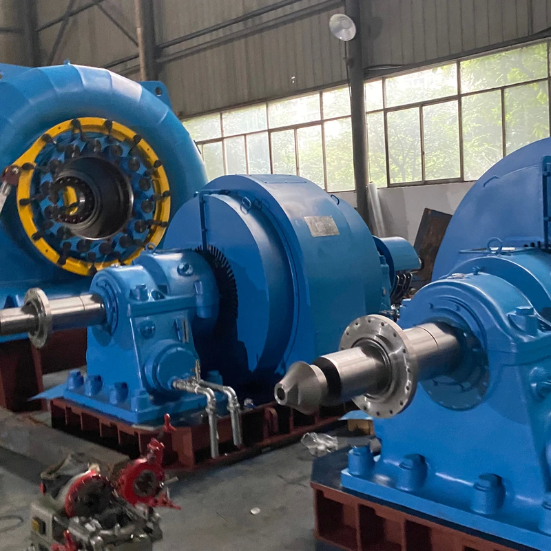 Generador de turbina de agua automático / manual con voltaje nominal de 450-1000 RPM
