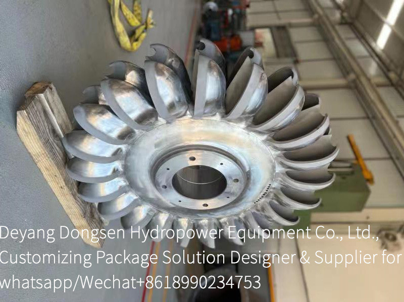 Corredor de turbina hidráulica de acero inoxidable de altura de cuchilla personalizado para la producción de energía duradera