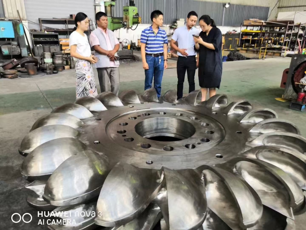 Corredor de turbina hidráulica tipo cuchilla fija o ajustable para centrales hidroeléctricas