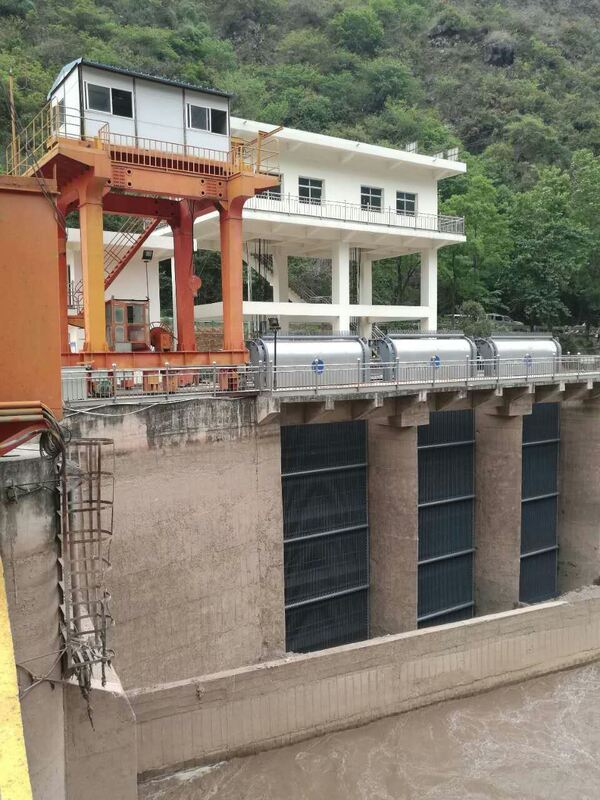 Máquina de limpieza de rejillas para residuos industriales con potencia de 0.40-1000KW y espesor de 4.5 - 16 mm para una eliminación eficiente de escombros