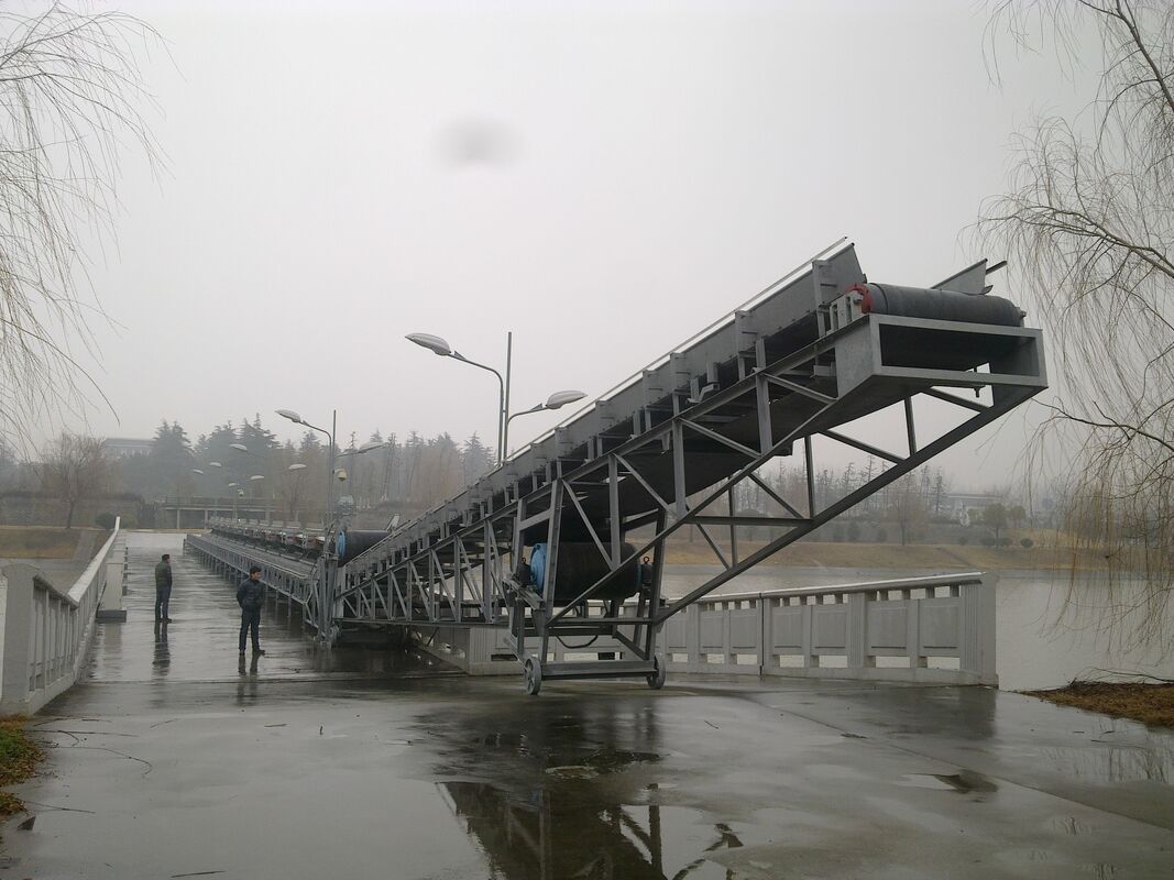 Máquina limpiadora de rejillas de 4.5 a 16 mm de espesor, con rango de velocidad de 150RPM a 1000RPM y compatibilidad con anchos de rejilla de 0.5 a 3 metros