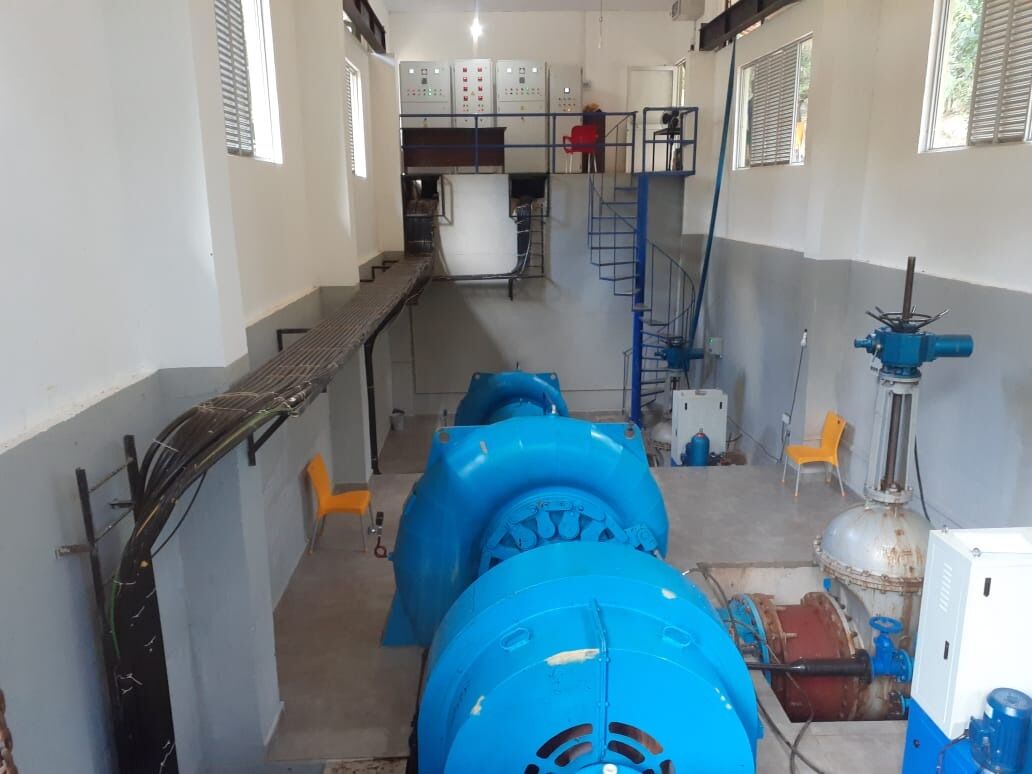 Generador de turbina Francis Runner de acero inoxidable con hasta un 95% de eficiencia y un rango de potencia de 300 kW a 20 MW