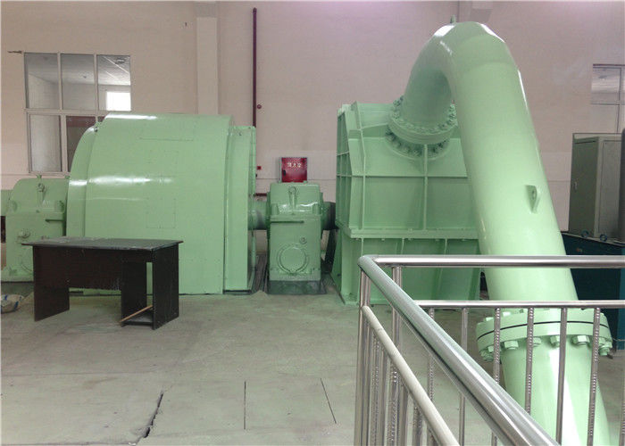 Cabeza alta clase FF del aislamiento del diámetro del generador de turbina Pelton del 100m a los 2000m 200m m conveniente para los usos de la energía hidroeléctrica