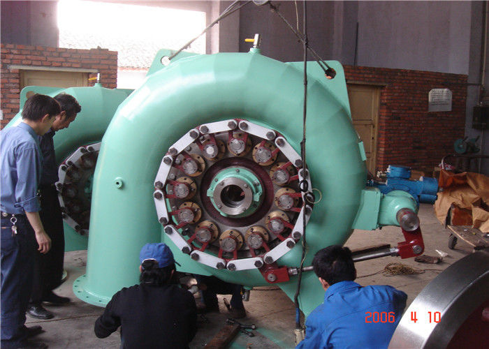 Generador de turbina Francis con velocidad de diseño de 1000 r/min para diseño horizontal o vertical y rango de potencia de 300 kW-20 MW