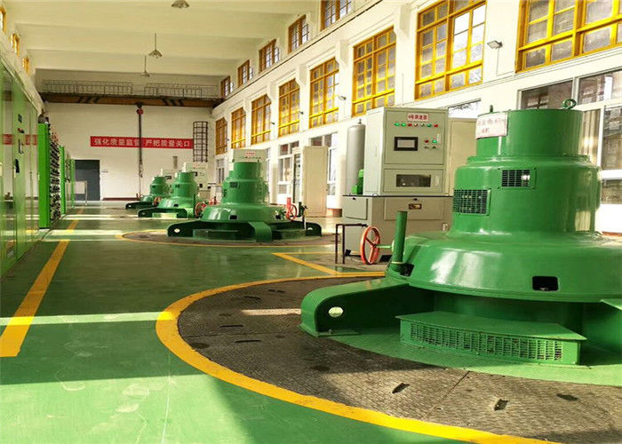 Generador de turbina accionado por agua con refrigeración por agua, voltaje 400V, 800V, 6,3kV, 10,5kV, adecuado para generación de energía hidroeléctrica