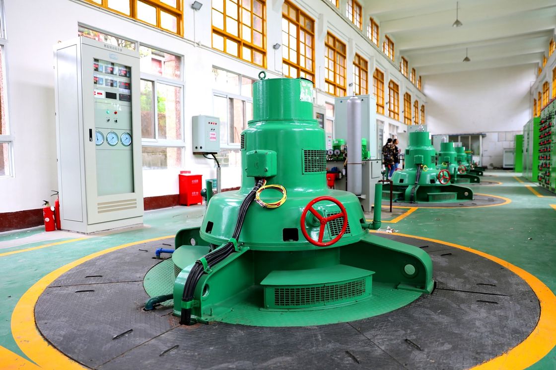 Generador de turbina de agua de 20-900 rpm con un rango de potencia de 300 kW-20 MW y bajo mantenimiento para la producción de energía ecológica