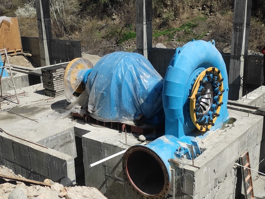 Generador de energía de turbina de agua 200kw-20mw Salida 50Hz/60Hz Frecuencia Excitación sin escobillas Control automático