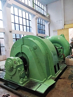 Capacidad Generador de turbina hidráulica 200kw-20mw Cabeza de agua 5m-500m RPM 450-1000rpm